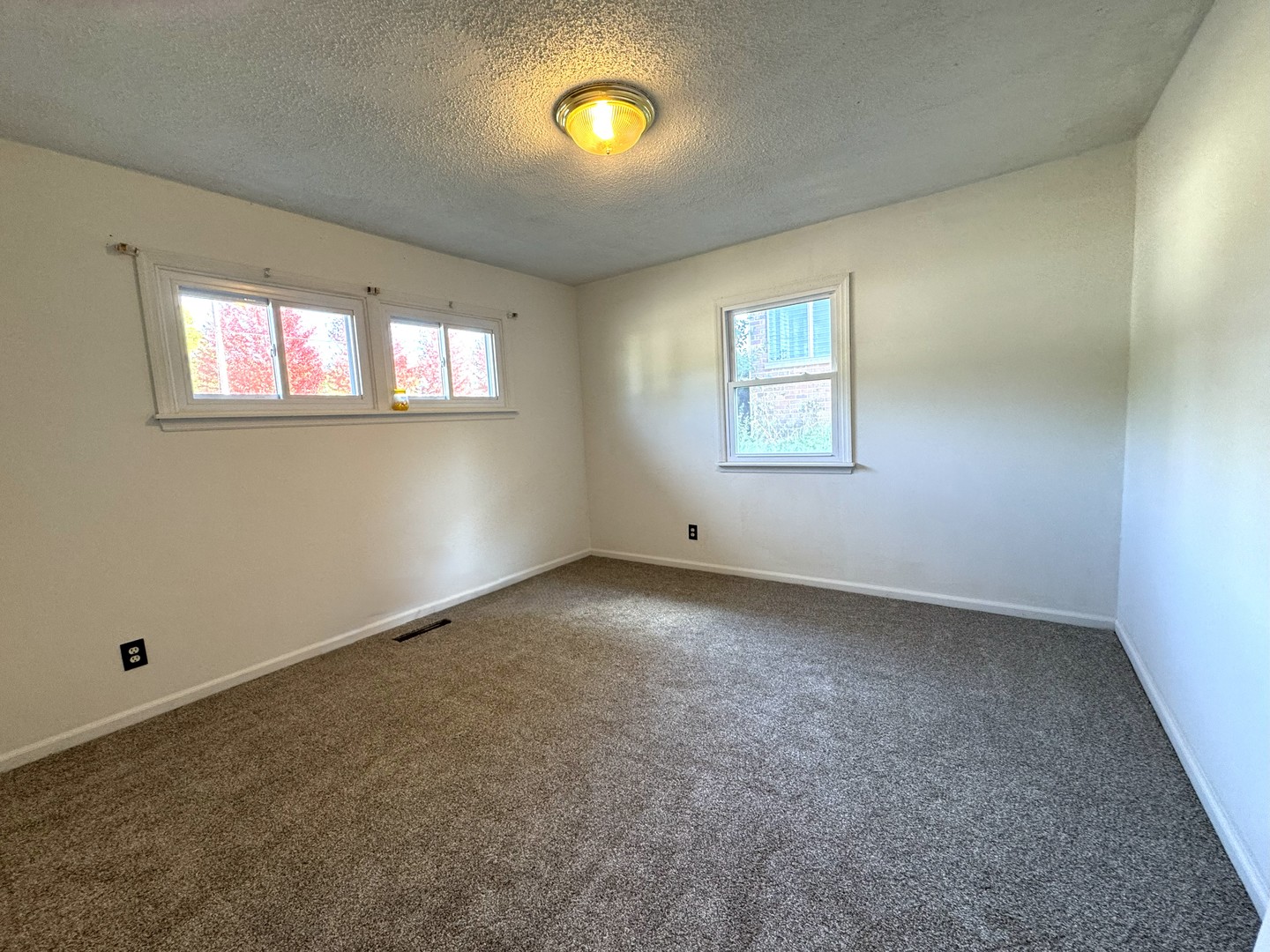 731 1st Avenue, Ottawa, IL 61350