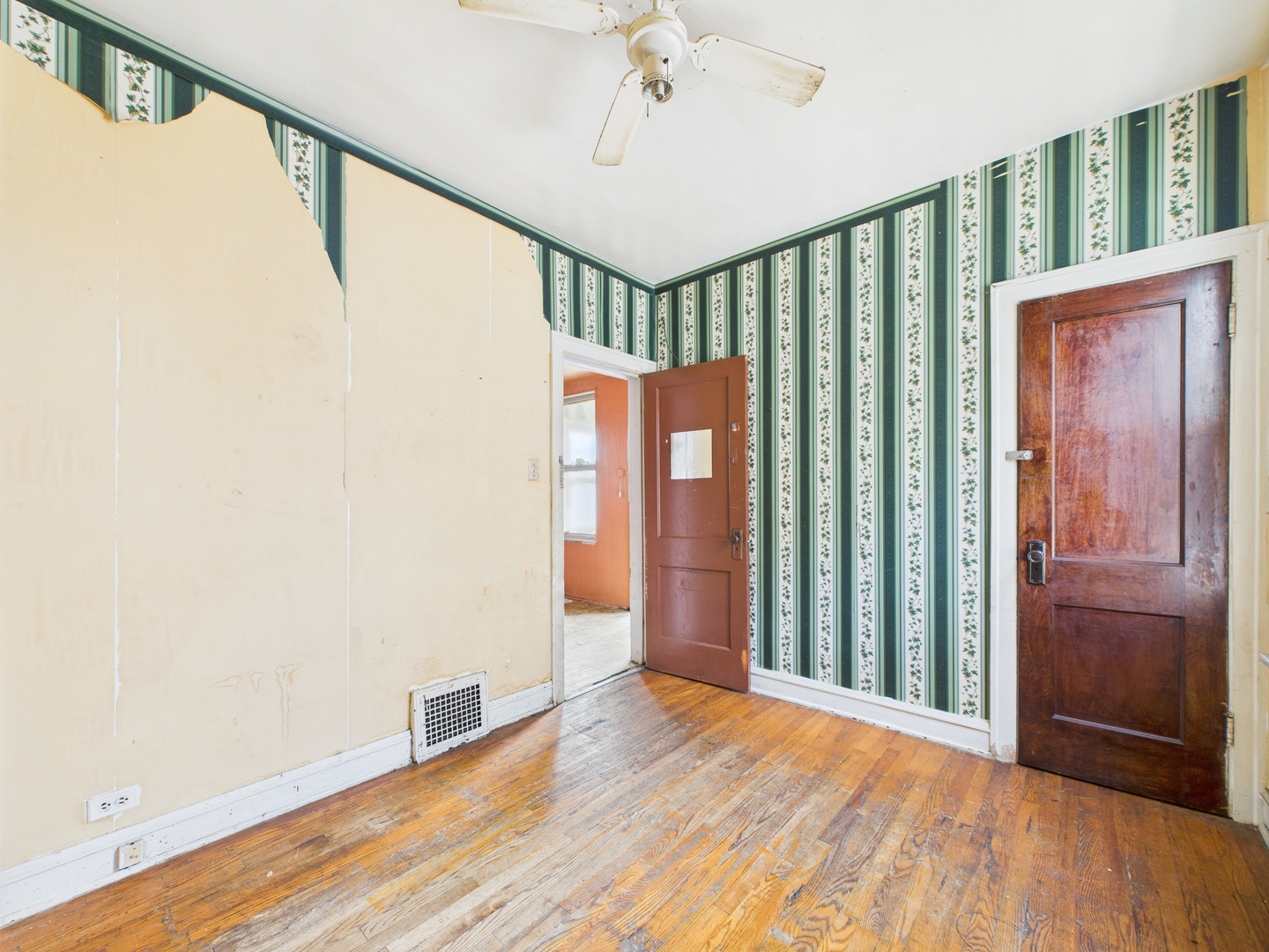 6106 S California Avenue, Chicago, IL 60629