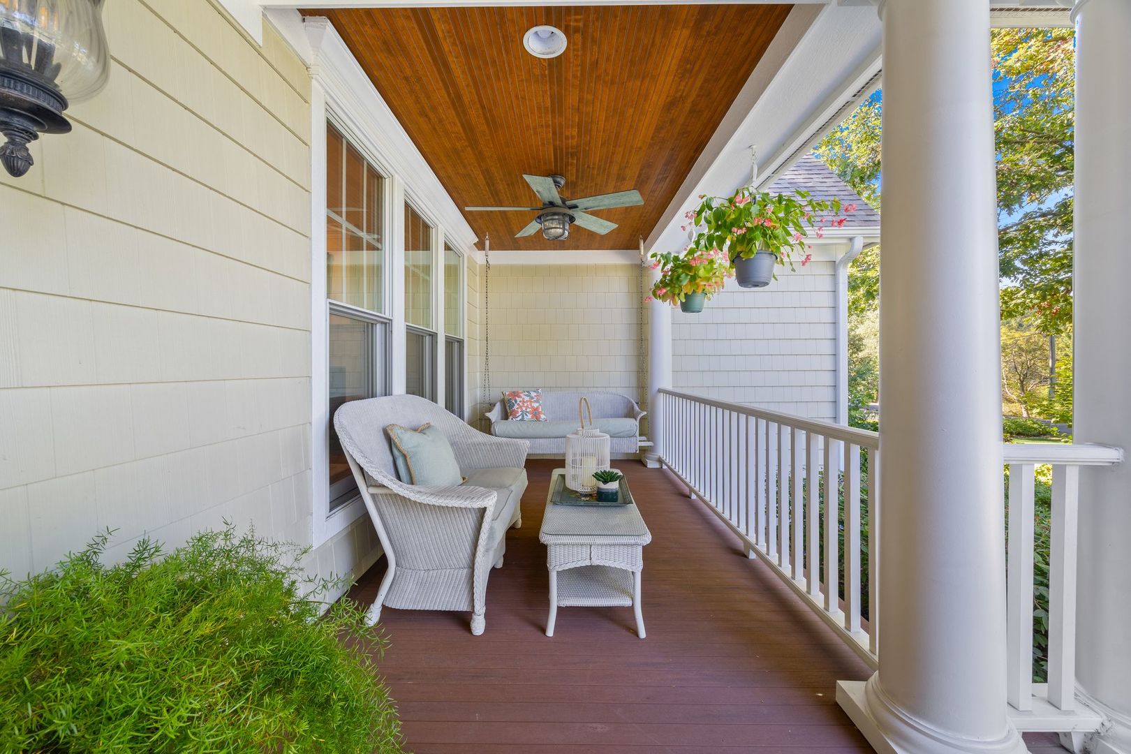 27w773 Beecher Avenue, Winfield, IL 60190