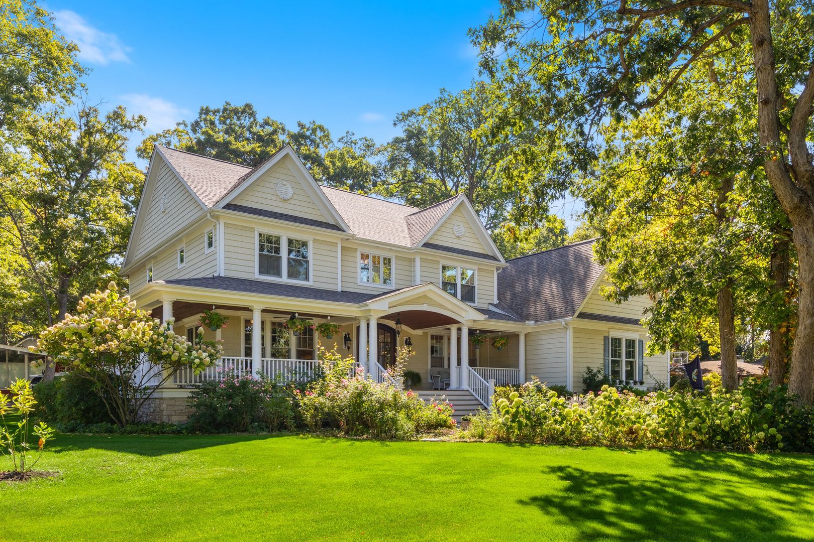 27w773 Beecher Avenue, Winfield, IL 60190
