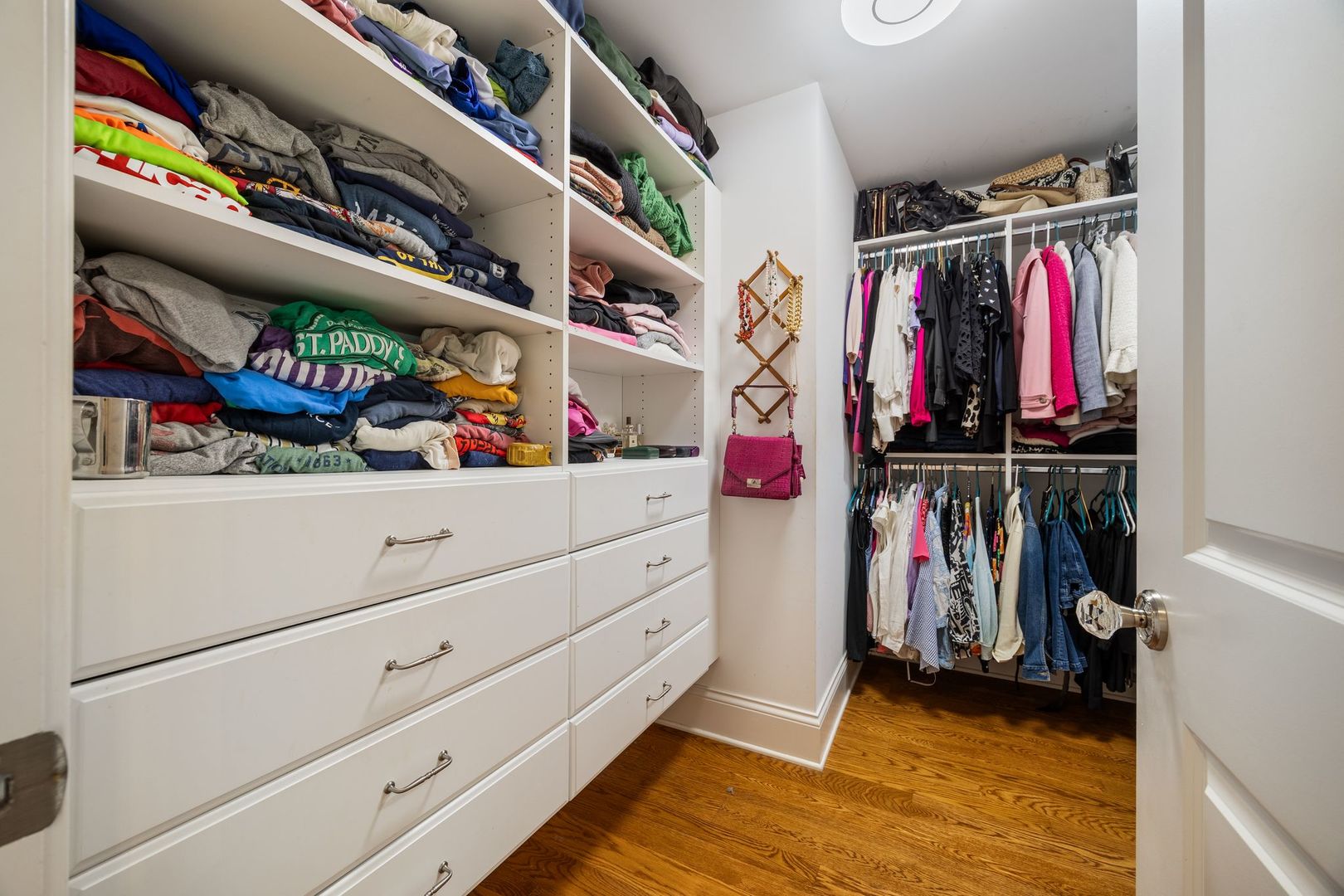 27w773 Beecher Avenue, Winfield, IL 60190