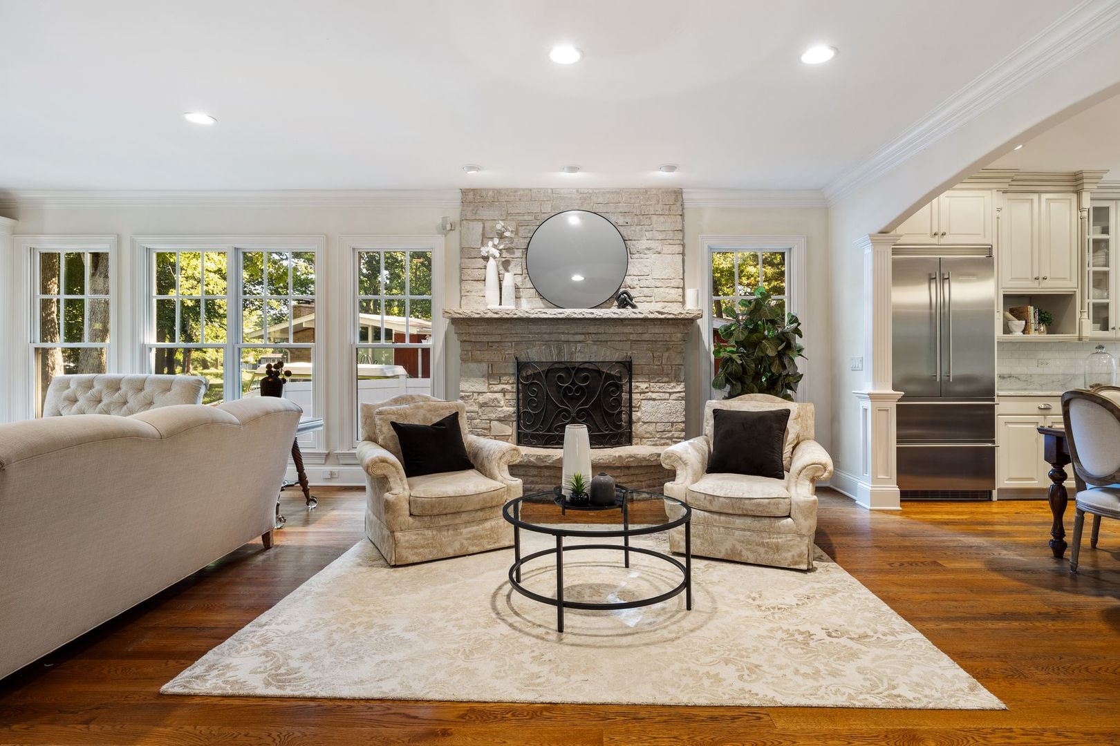 27w773 Beecher Avenue, Winfield, IL 60190