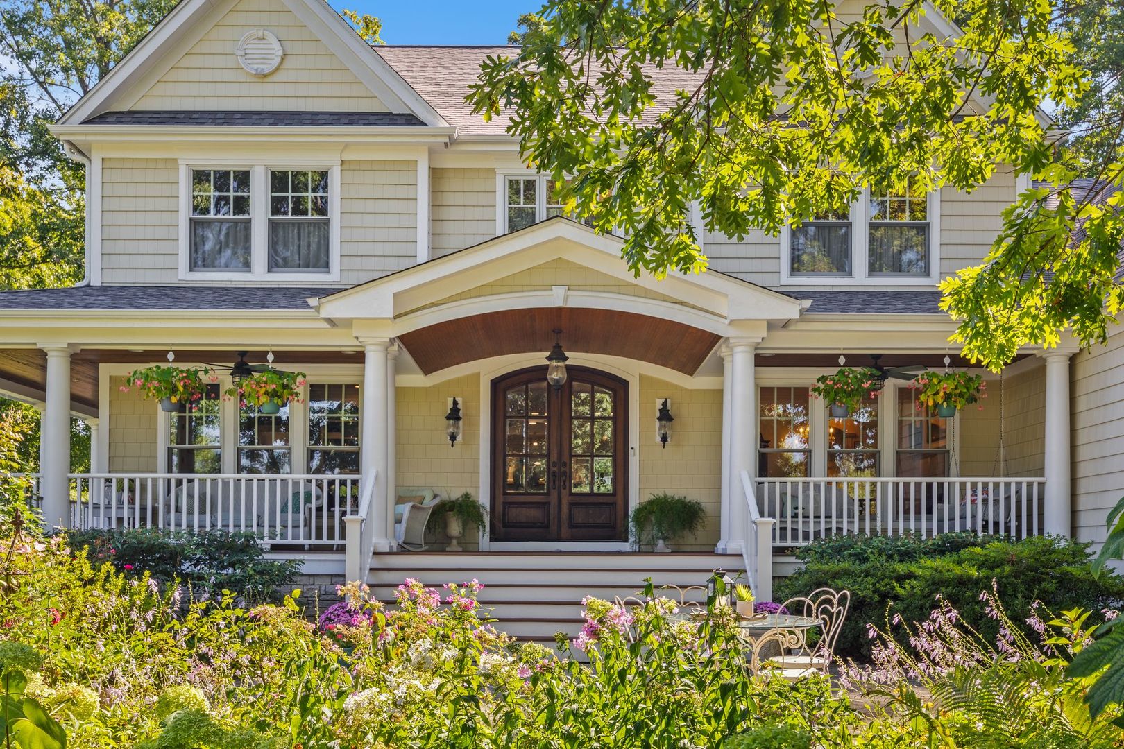 27w773 Beecher Avenue, Winfield, IL 60190