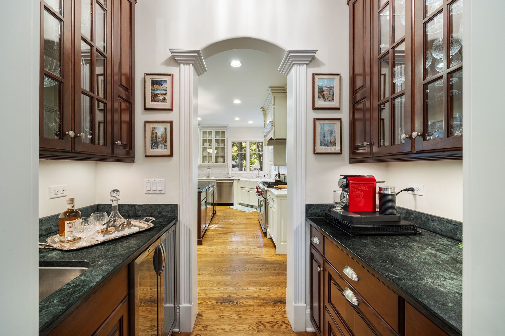 27w773 Beecher Avenue, Winfield, IL 60190