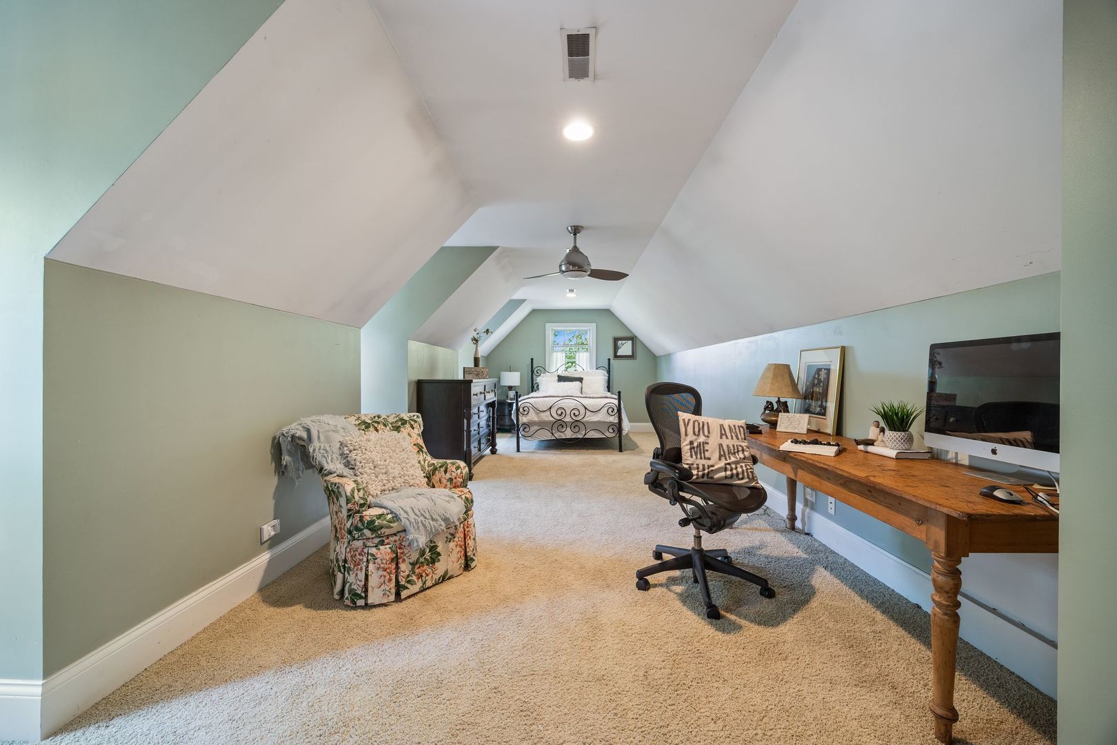 27w773 Beecher Avenue, Winfield, IL 60190