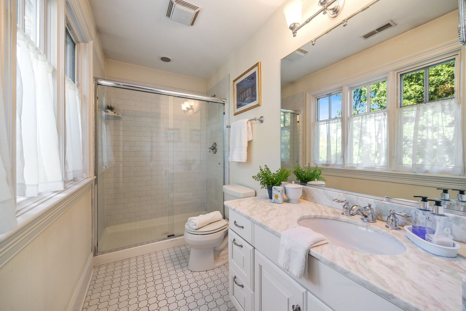 27w773 Beecher Avenue, Winfield, IL 60190