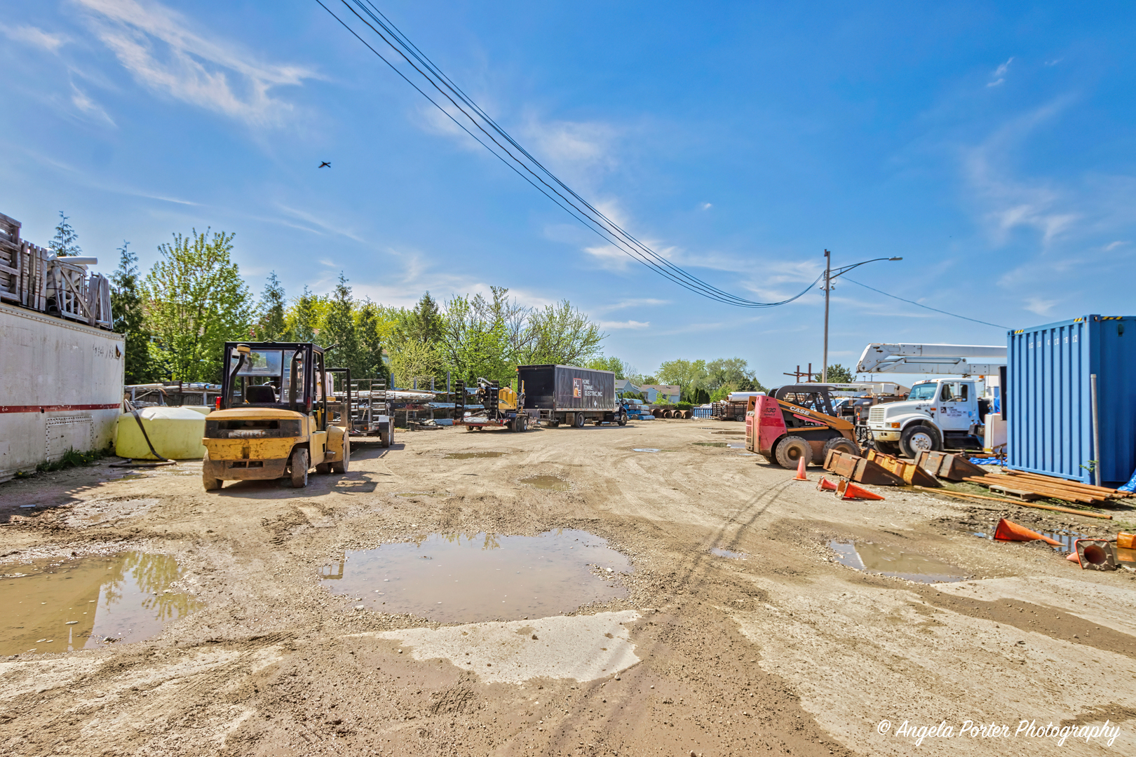 35220 N Il Route 83, Round Lake Beach, IL 60073