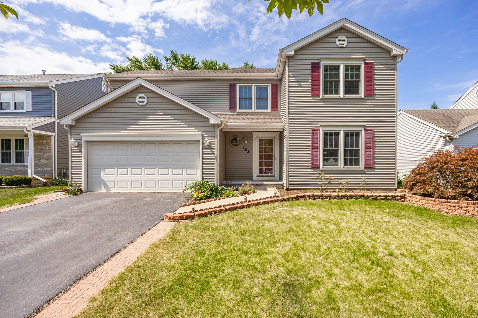 703 Avondale Lane, Aurora, IL 60504