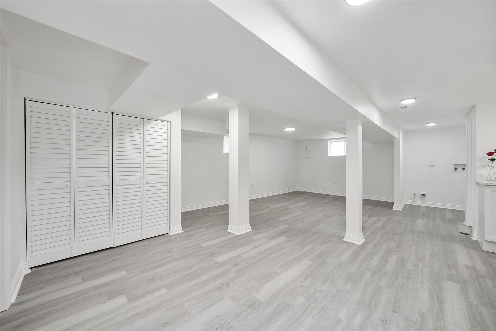 7120 S Lawndale Avenue, Chicago, IL 60629