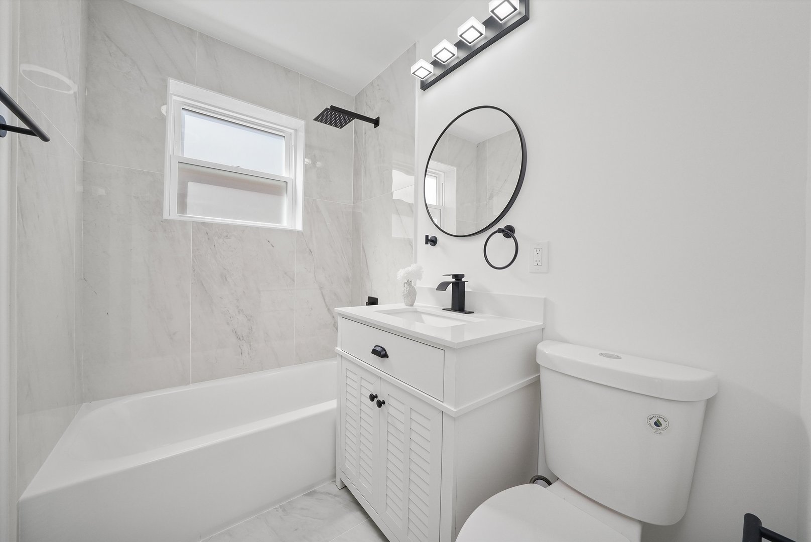 7120 S Lawndale Avenue, Chicago, IL 60629