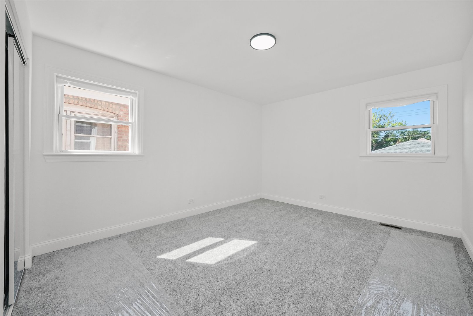 7120 S Lawndale Avenue, Chicago, IL 60629