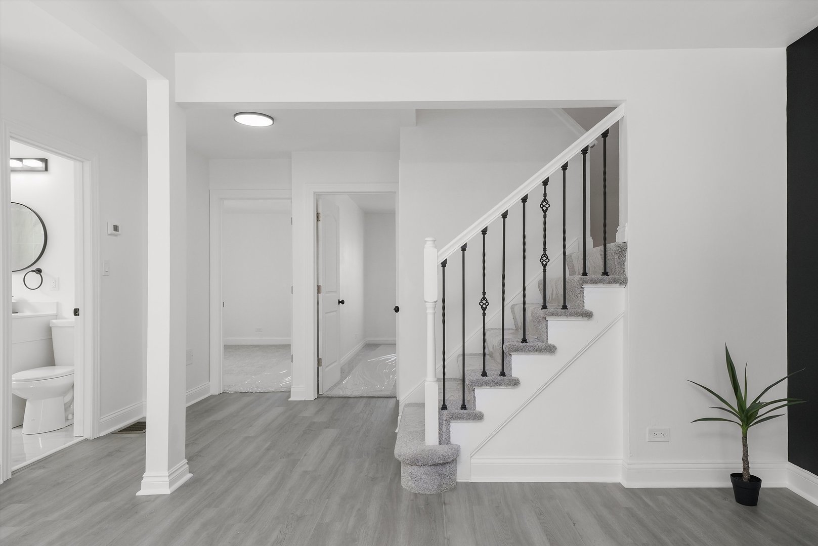 7120 S Lawndale Avenue, Chicago, IL 60629