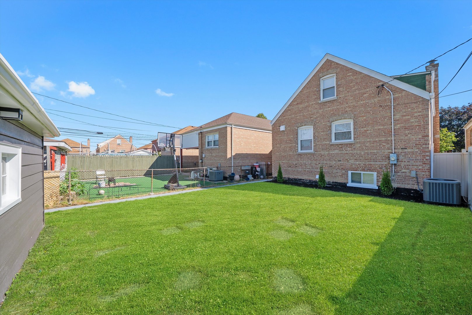 7120 S Lawndale Avenue, Chicago, IL 60629