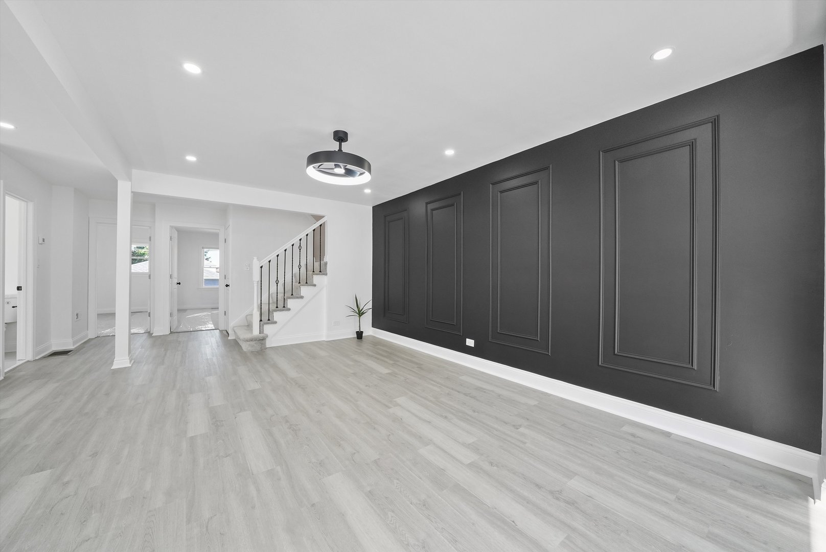 7120 S Lawndale Avenue, Chicago, IL 60629