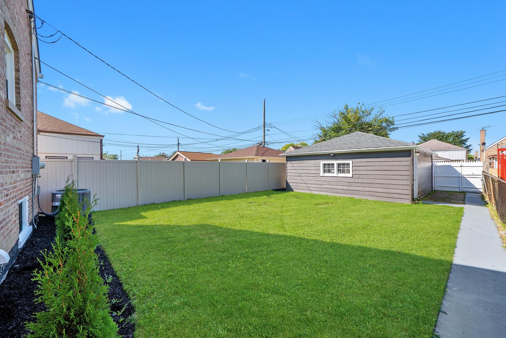 7120 S Lawndale Avenue, Chicago, IL 60629