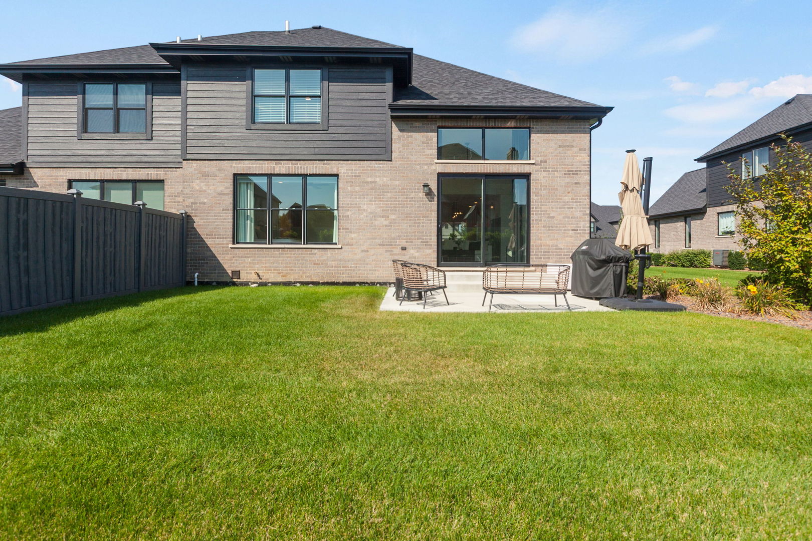 16500 Kayla Drive, Lemont, IL 60439