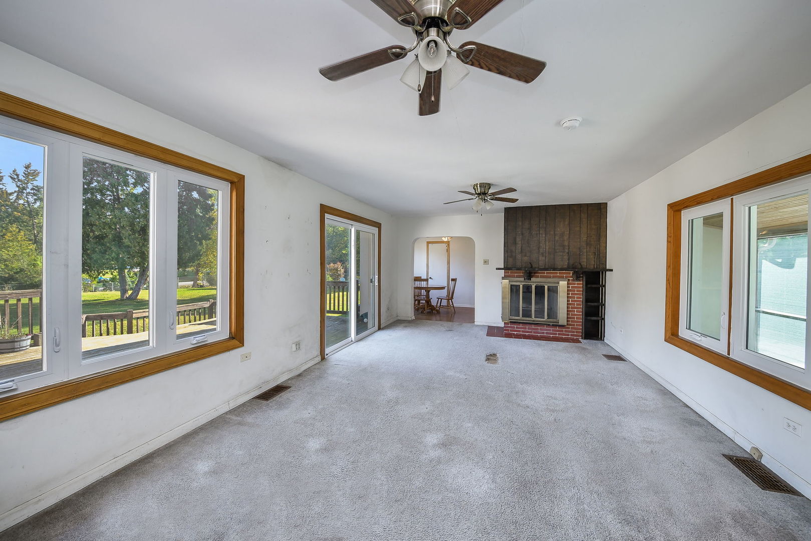 35W486 Fox River Drive, St. Charles, IL 60174