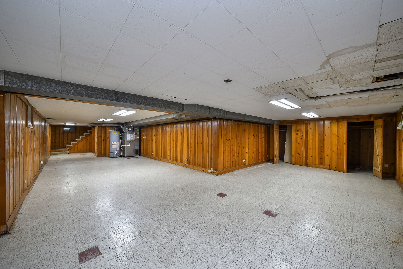 35W486 Fox River Drive, St. Charles, IL 60174