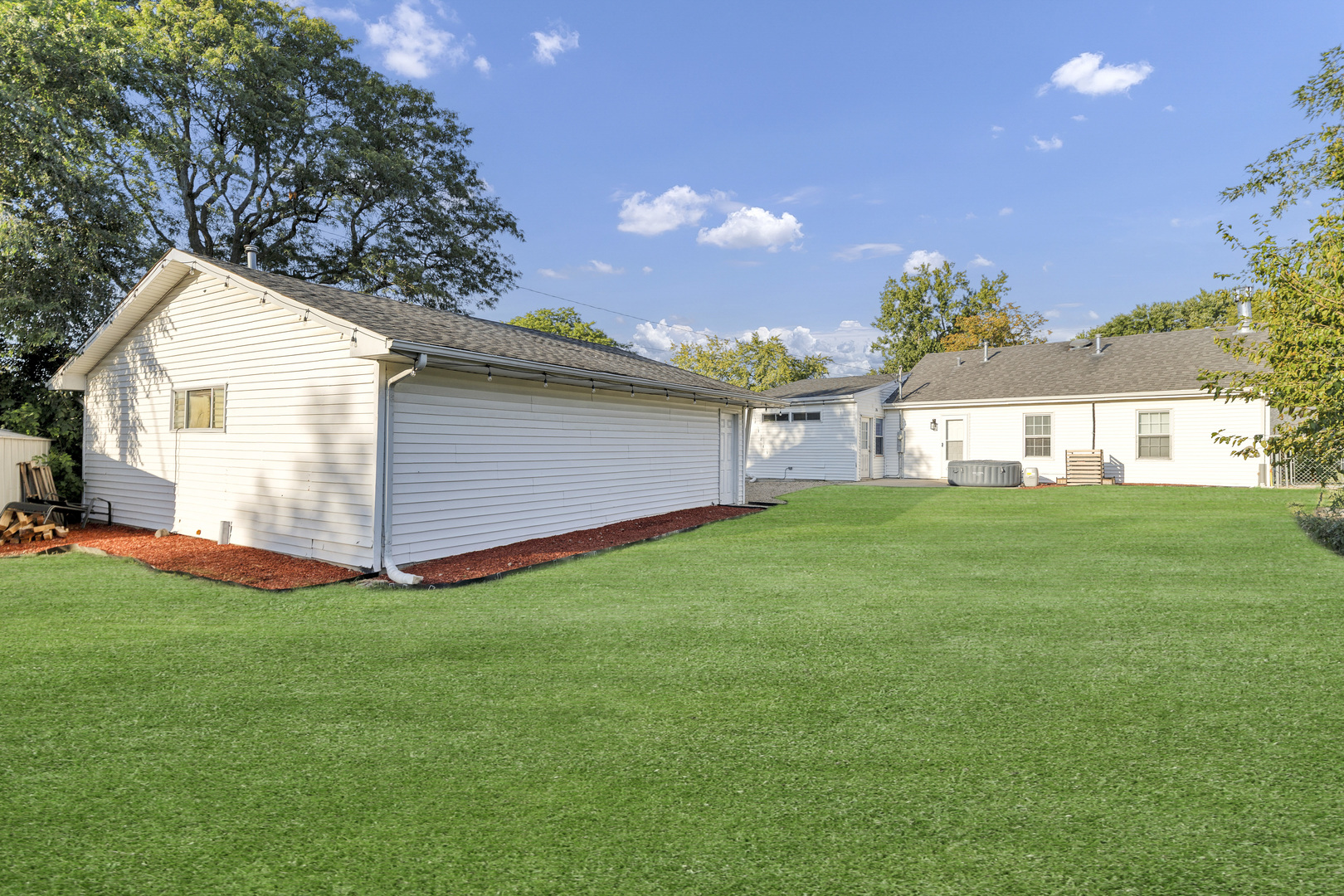 803 Forest Drive, Streamwood, IL 60107