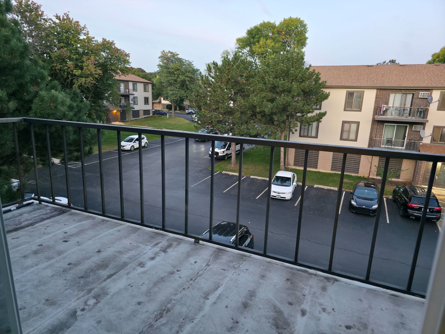 1665 Coach Drive #204, Naperville, IL 60565
