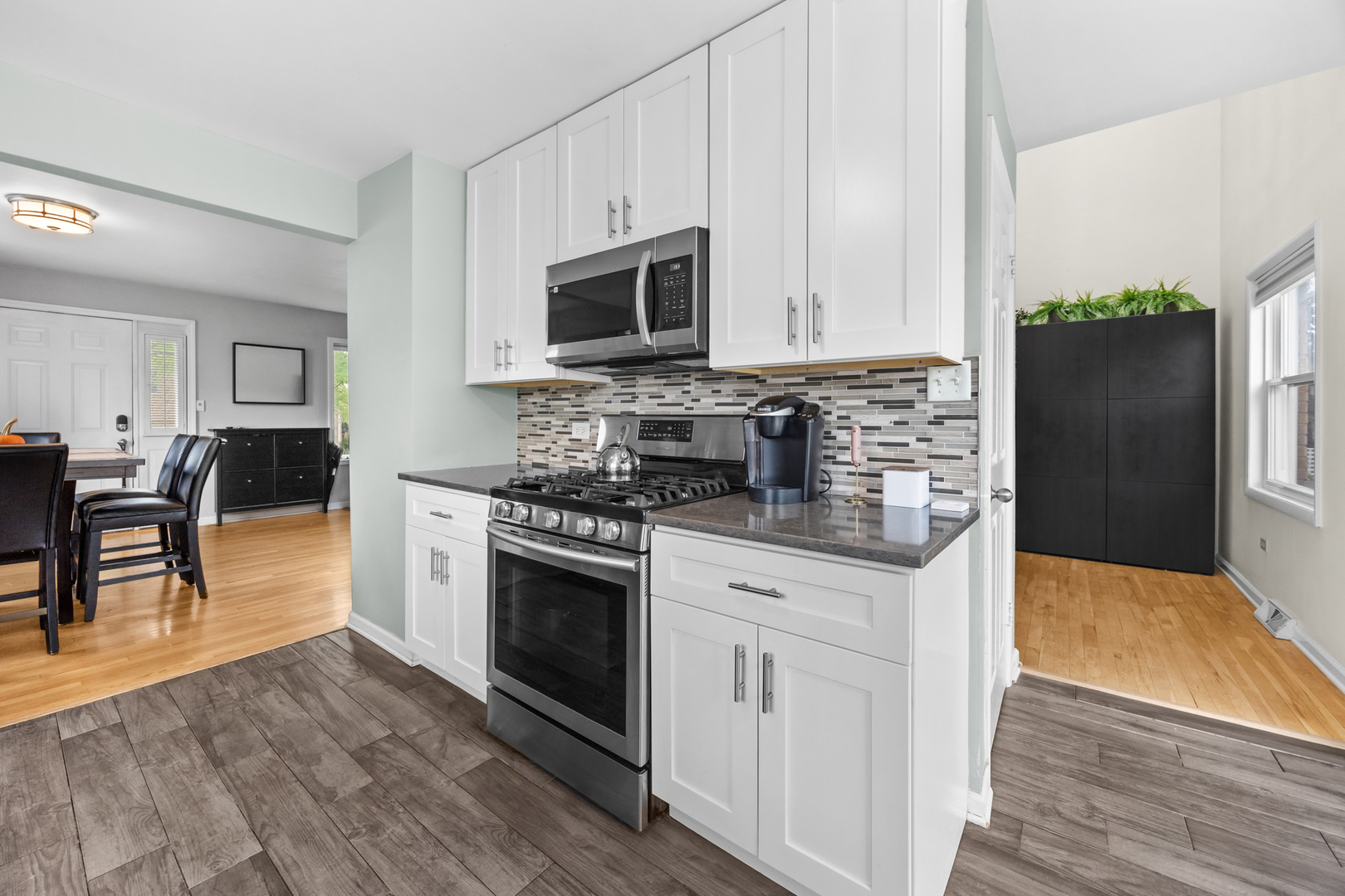 335 S Crescent Avenue, Palatine, IL 60067