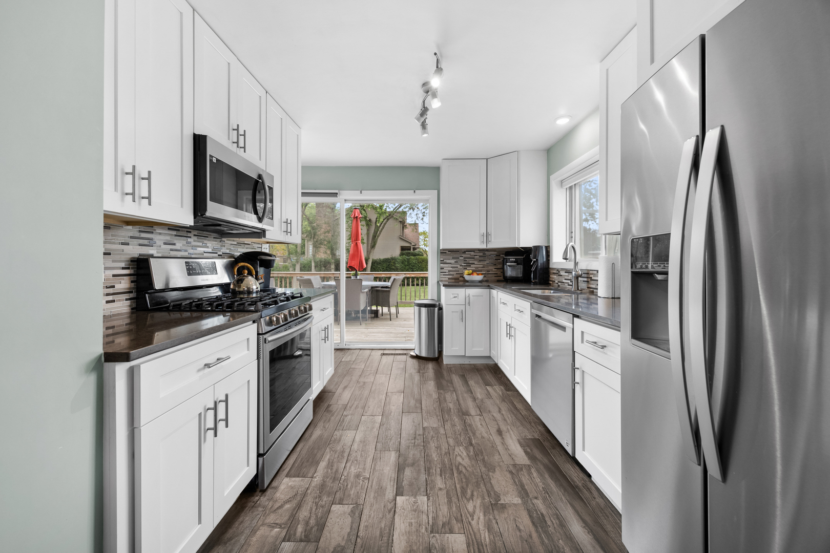 335 S Crescent Avenue, Palatine, IL 60067