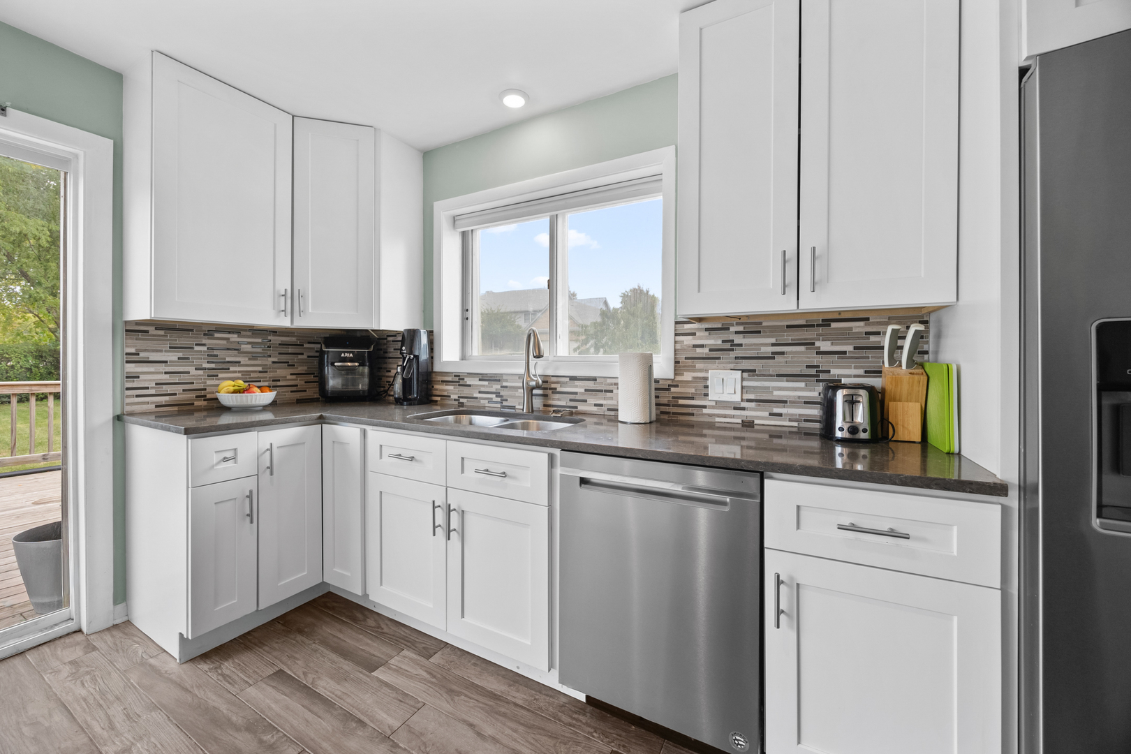 335 S Crescent Avenue, Palatine, IL 60067