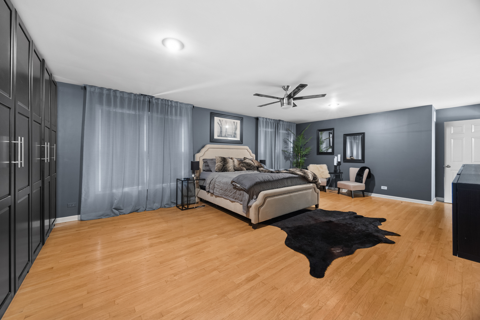 335 S Crescent Avenue, Palatine, IL 60067