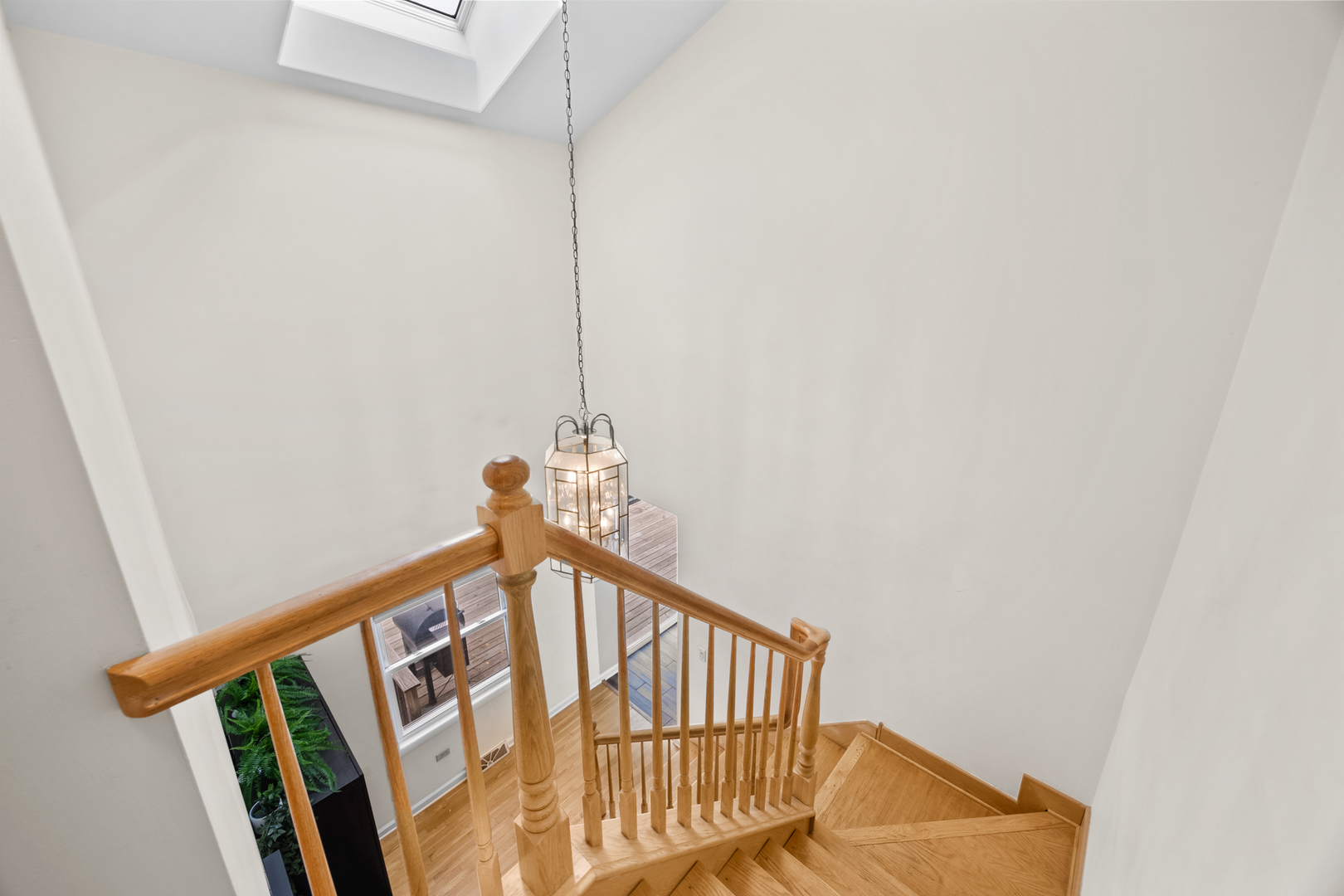 335 S Crescent Avenue, Palatine, IL 60067