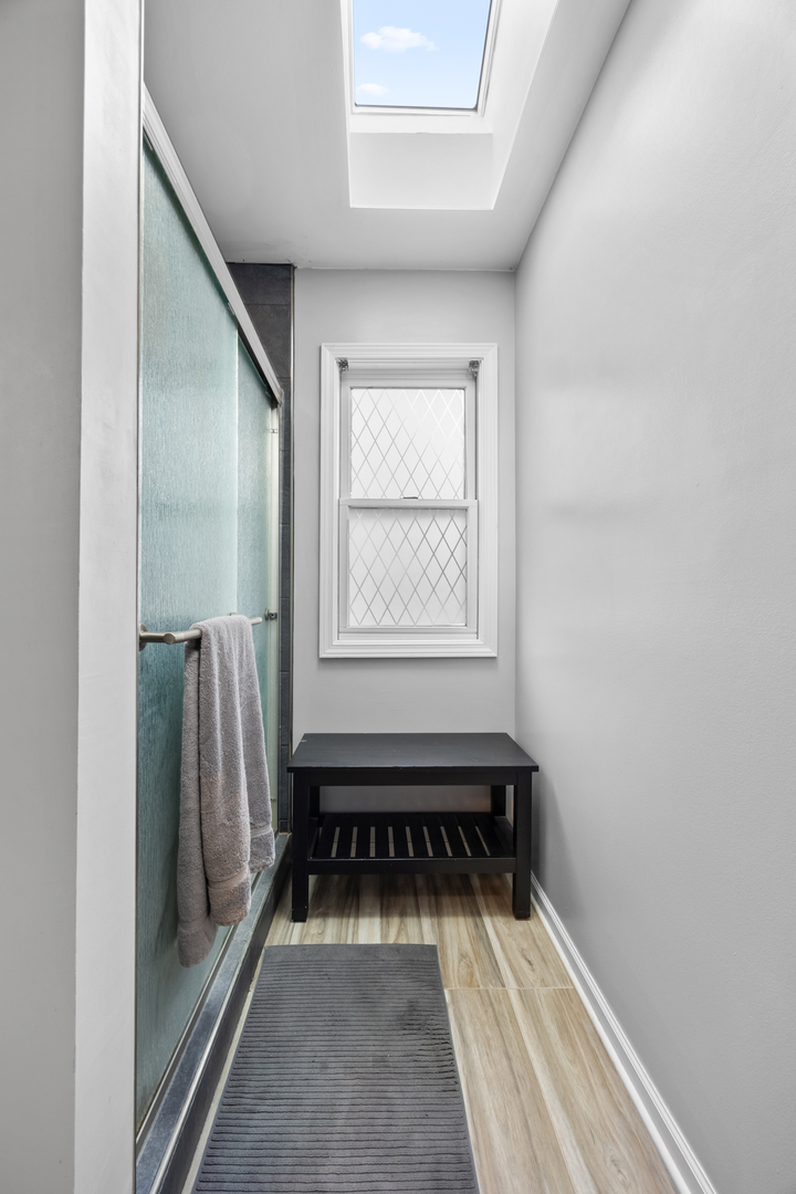 335 S Crescent Avenue, Palatine, IL 60067