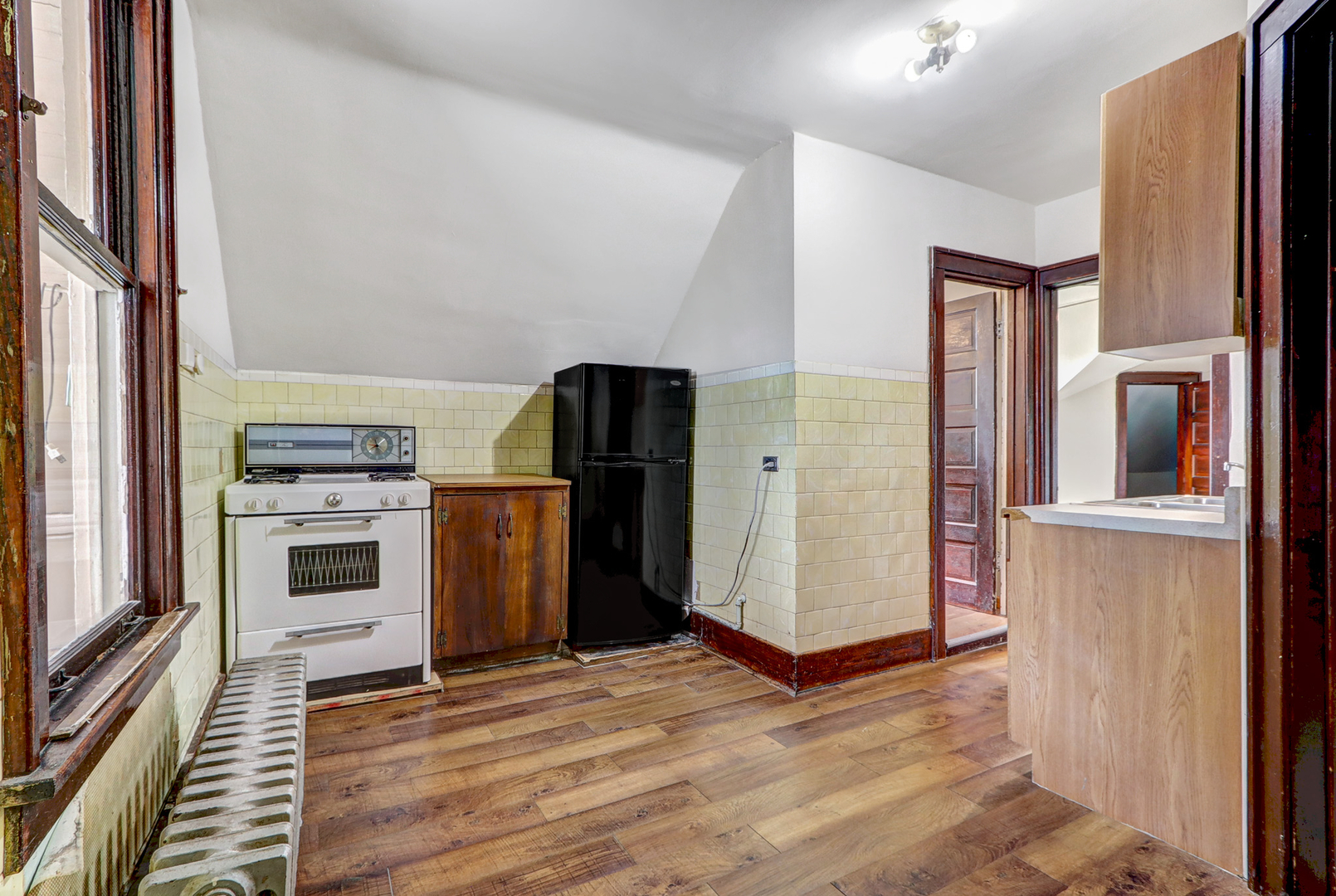 13147 S Brandon Avenue, Chicago, IL 60633