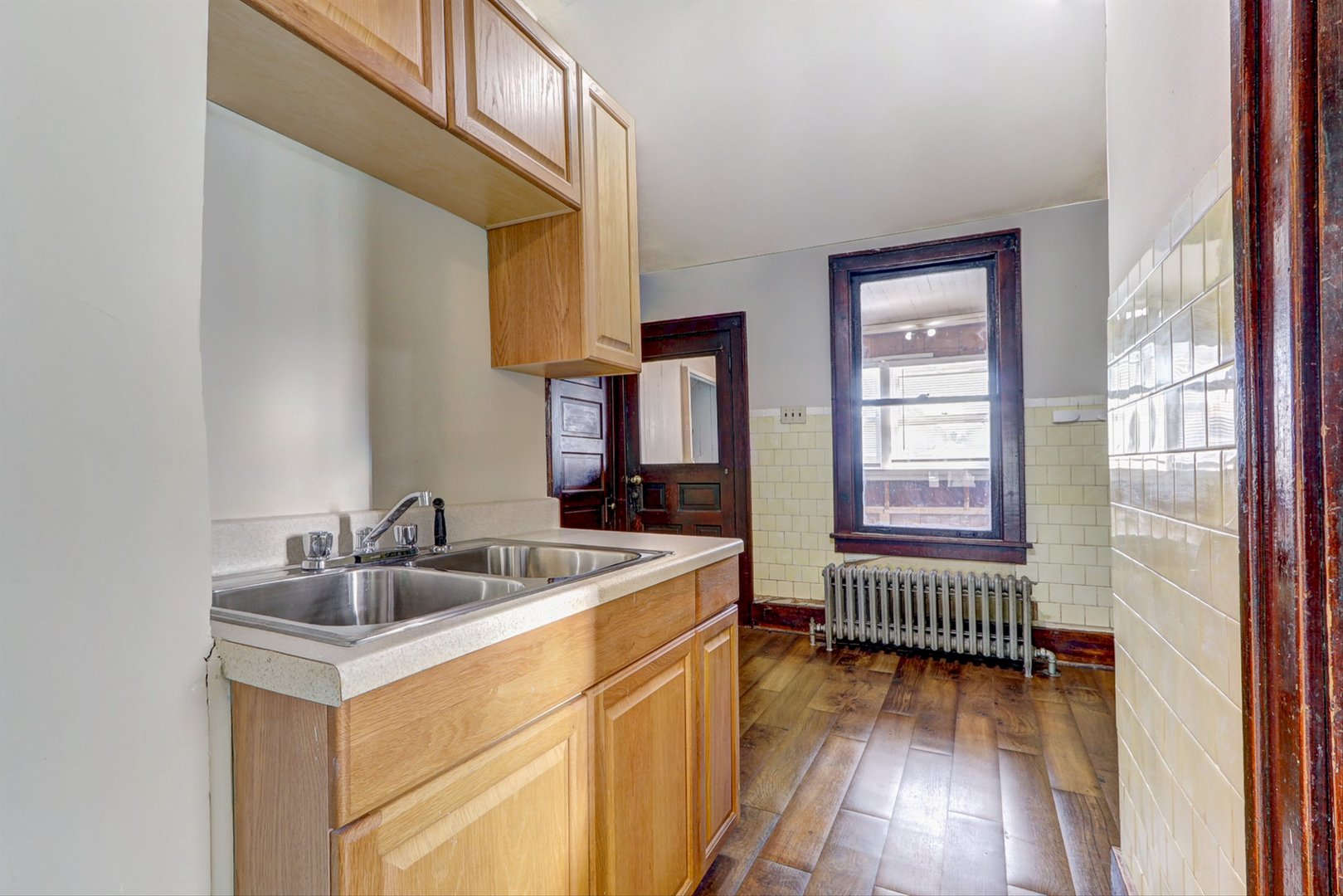13147 S Brandon Avenue, Chicago, IL 60633