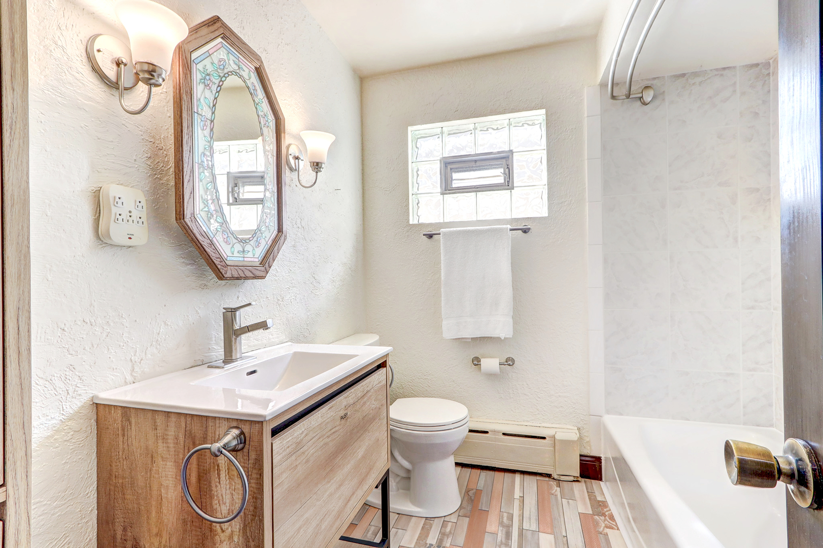 13147 S Brandon Avenue, Chicago, IL 60633