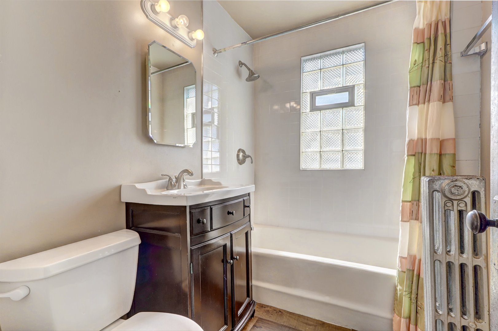 13147 S Brandon Avenue, Chicago, IL 60633