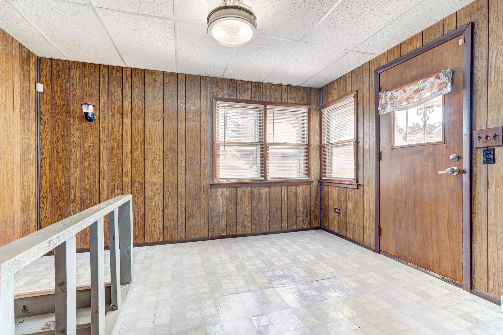 13147 S Brandon Avenue, Chicago, IL 60633