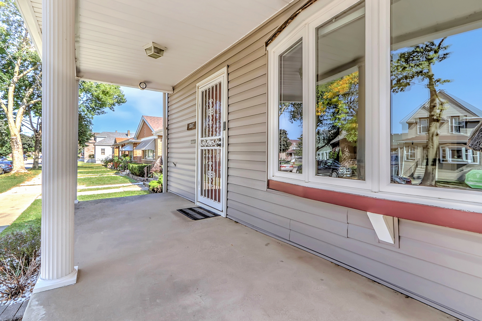 13147 S Brandon Avenue, Chicago, IL 60633