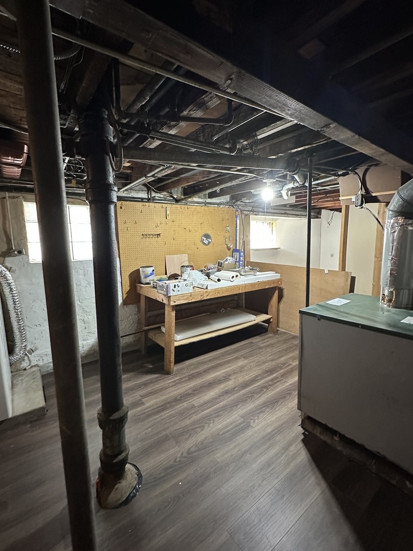 13147 S Brandon Avenue, Chicago, IL 60633