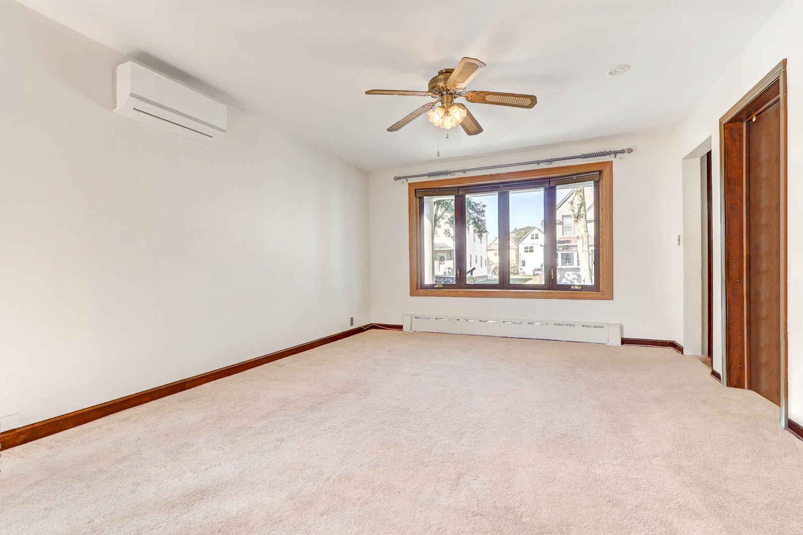 13147 S Brandon Avenue, Chicago, IL 60633