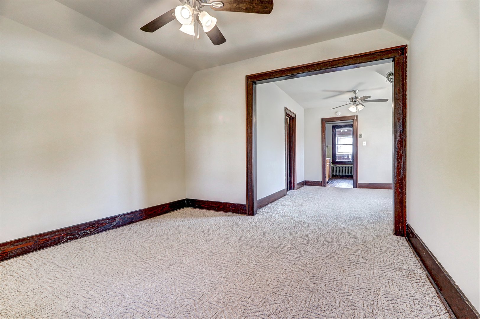 13147 S Brandon Avenue, Chicago, IL 60633
