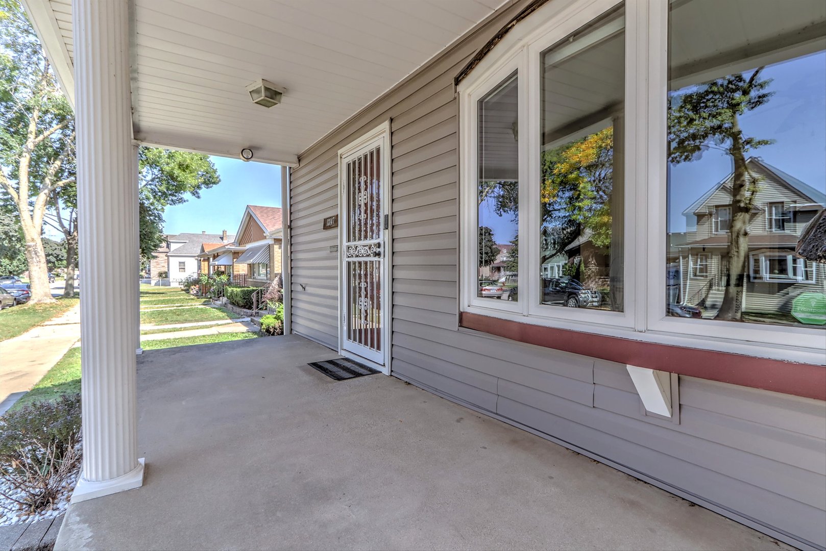 13147 S Brandon Avenue, Chicago, IL 60633