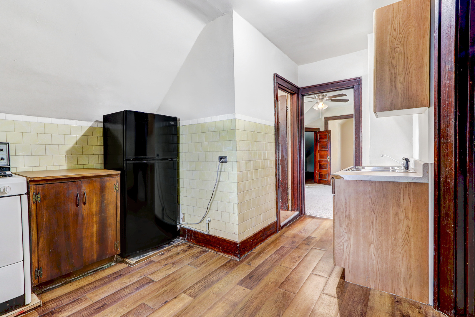 13147 S Brandon Avenue, Chicago, IL 60633