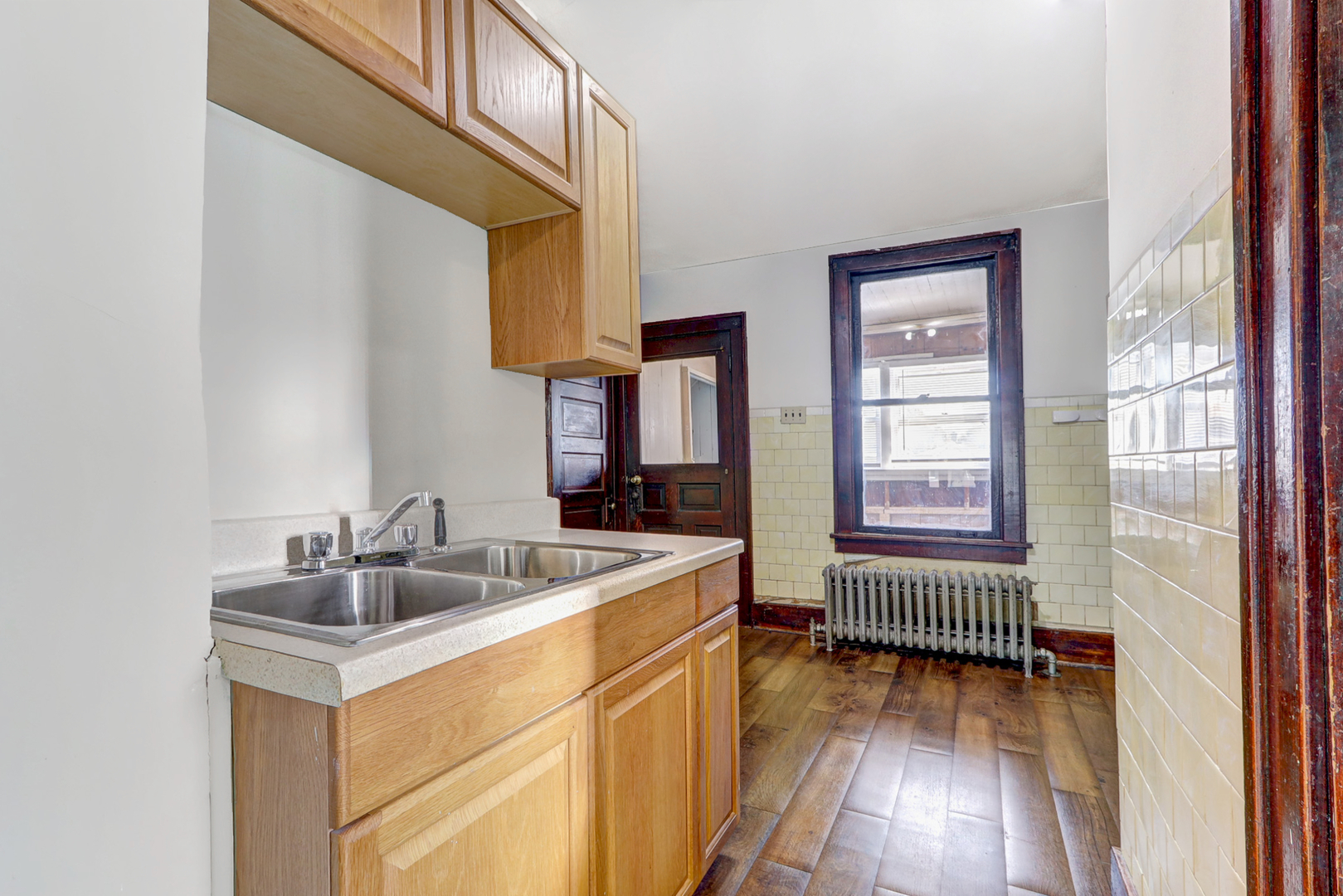 13147 S Brandon Avenue, Chicago, IL 60633