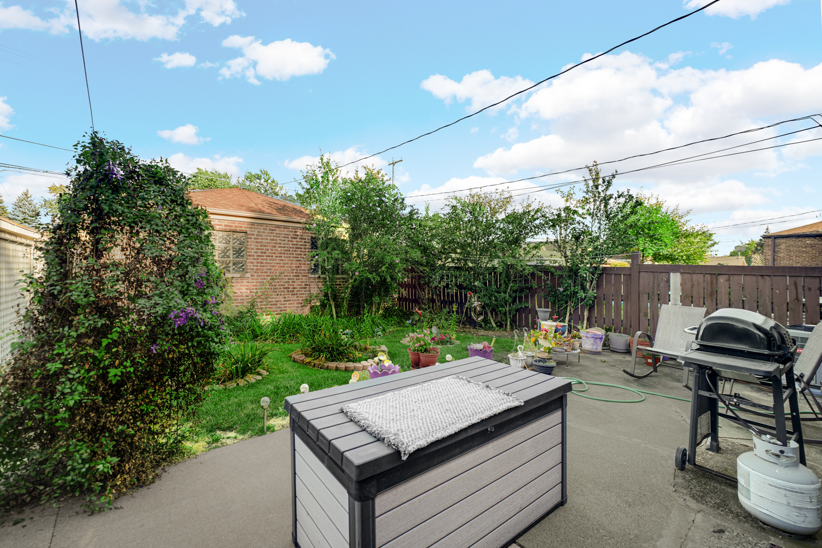 10915 S Mackinaw Avenue, Chicago, IL 60617