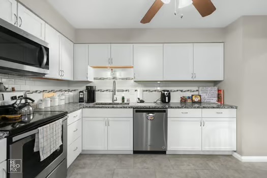 709 79th Street #103, Darien, IL 60561