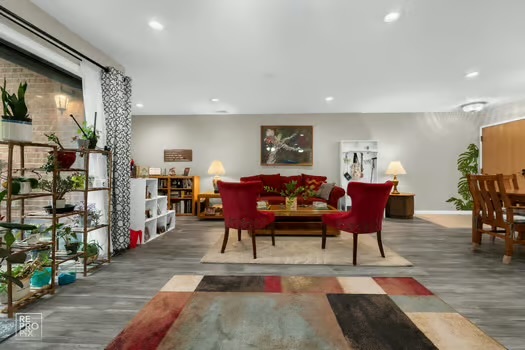 709 79th Street #103, Darien, IL 60561