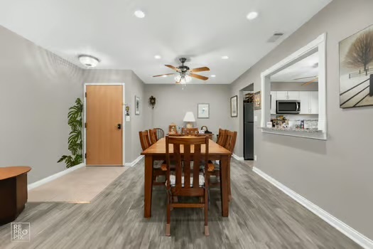 709 79th Street #103, Darien, IL 60561