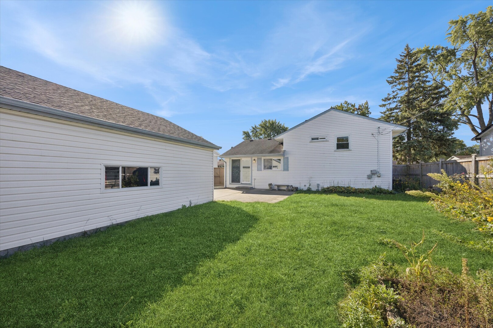 68 W Altgeld Avenue, Glendale Heights, IL 60139