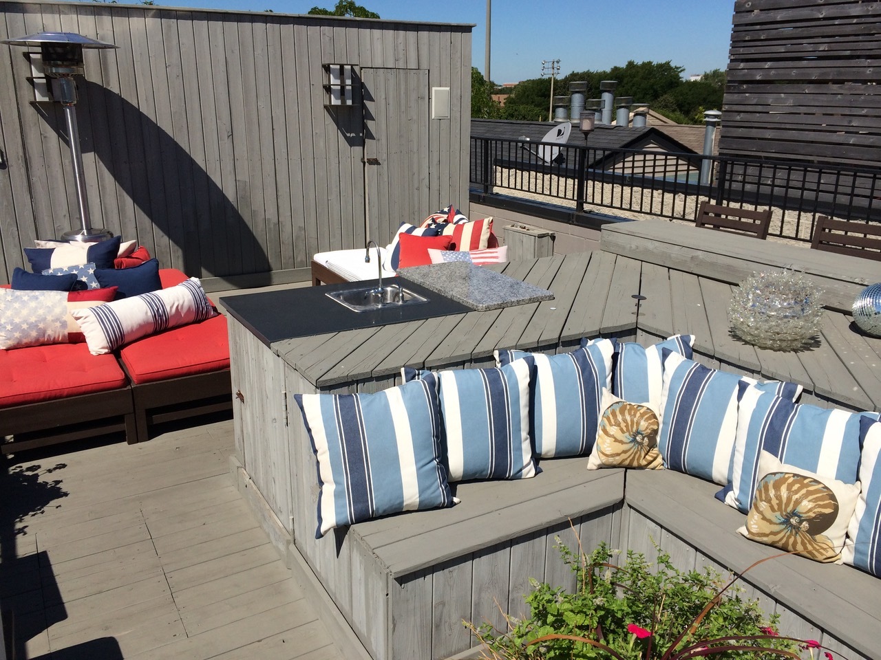 3015 N Damen Avenue #3, Chicago, IL 60618