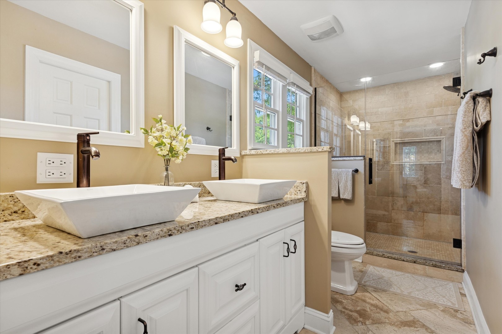 544 W 7th Street, Hinsdale, IL 60521