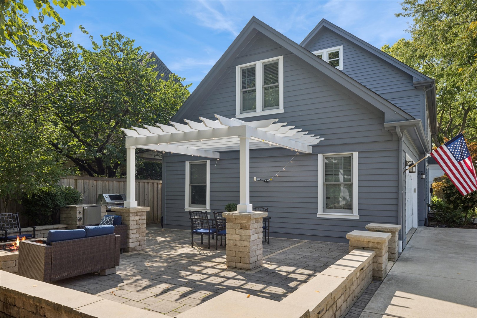 544 W 7th Street, Hinsdale, IL 60521